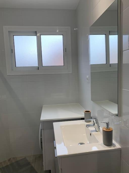 Apartamento Con Encanto Y Piscina Фуэнхирола Экстерьер фото